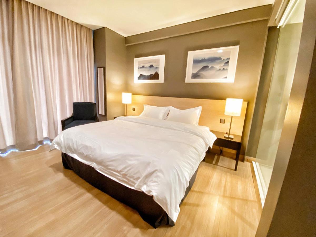Straits Suite By C Homestay 말라카 외부 사진
