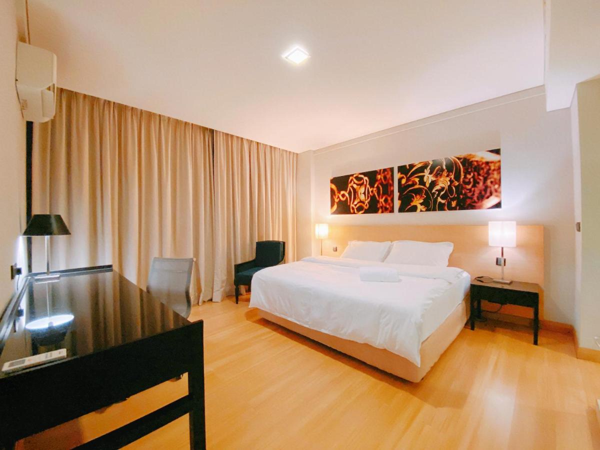Straits Suite By C Homestay 말라카 외부 사진